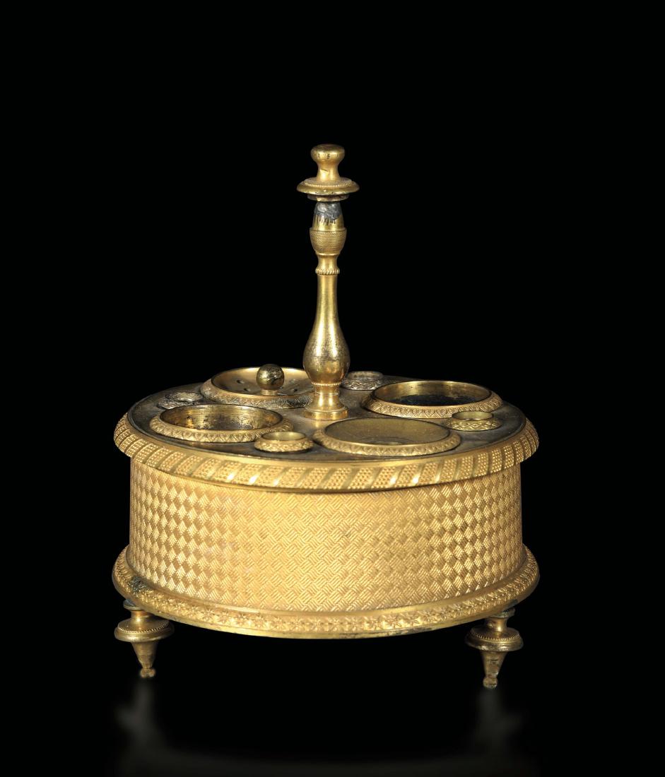 A small round inkwell in gilt bronze, France 19th (1 of 1)