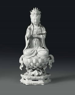 A Guanyin sitting on a lotus flower in Blanc de Chine: altezza cm 43