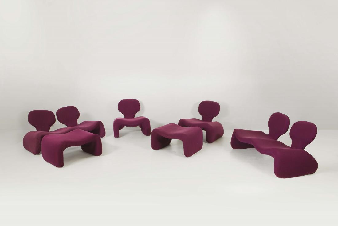 Olivier Mourgue ,: Salotto Djinn composto da due divani, due poltrone e due ottomane. Strutture in metallo e rivestimenti in tessuto. Prod. Airborne International, Francia, 1965 Divano: cm 125x60x62; Poltrona: cm 70x65x