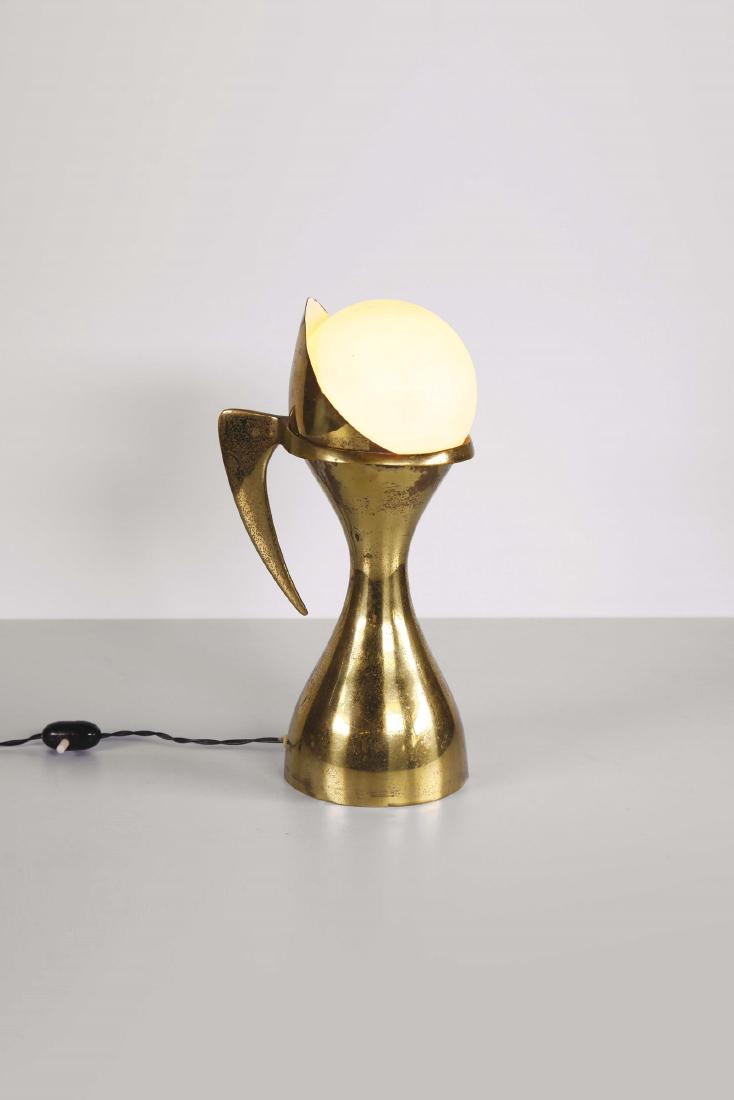 Max Ingrand ,: Lampada in vetro, ottone e metallo laccato. Prod. Fontana Arte, Italia, 1950 ca. cm 16x34