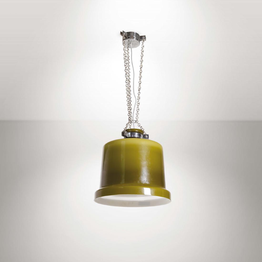 Gianfranco Frattini,: Lampada a sospensione con struttura in metallo cromato e diffusore in vetro opalino colorato. Prod. Arteluce, Italia, 1950 ca. cm 40x100, Bibliografia Catalogo originale Arteluce.