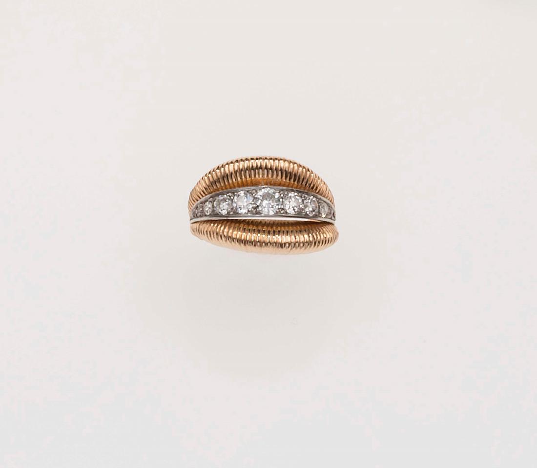 Diamond and gold ring. Van Cleef & Arpels: montatura in oro rosa 750/1000