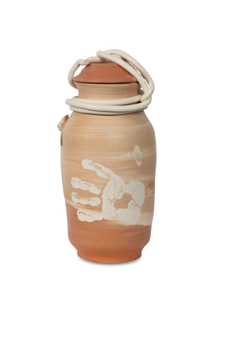 Antonio Recalcati (1938), Vaso n.159, 1990: terracotta, cm 39x19,5x18, Provenienza: Collezione VAF Stiftung, Francoforte sul Meno (n.1820) Esposizioni: Antonio Recalcati. Terrakotta, Museo Ludwig, Colonia, 10 novembre 1992 - 3 gennaio 1993 Bibl