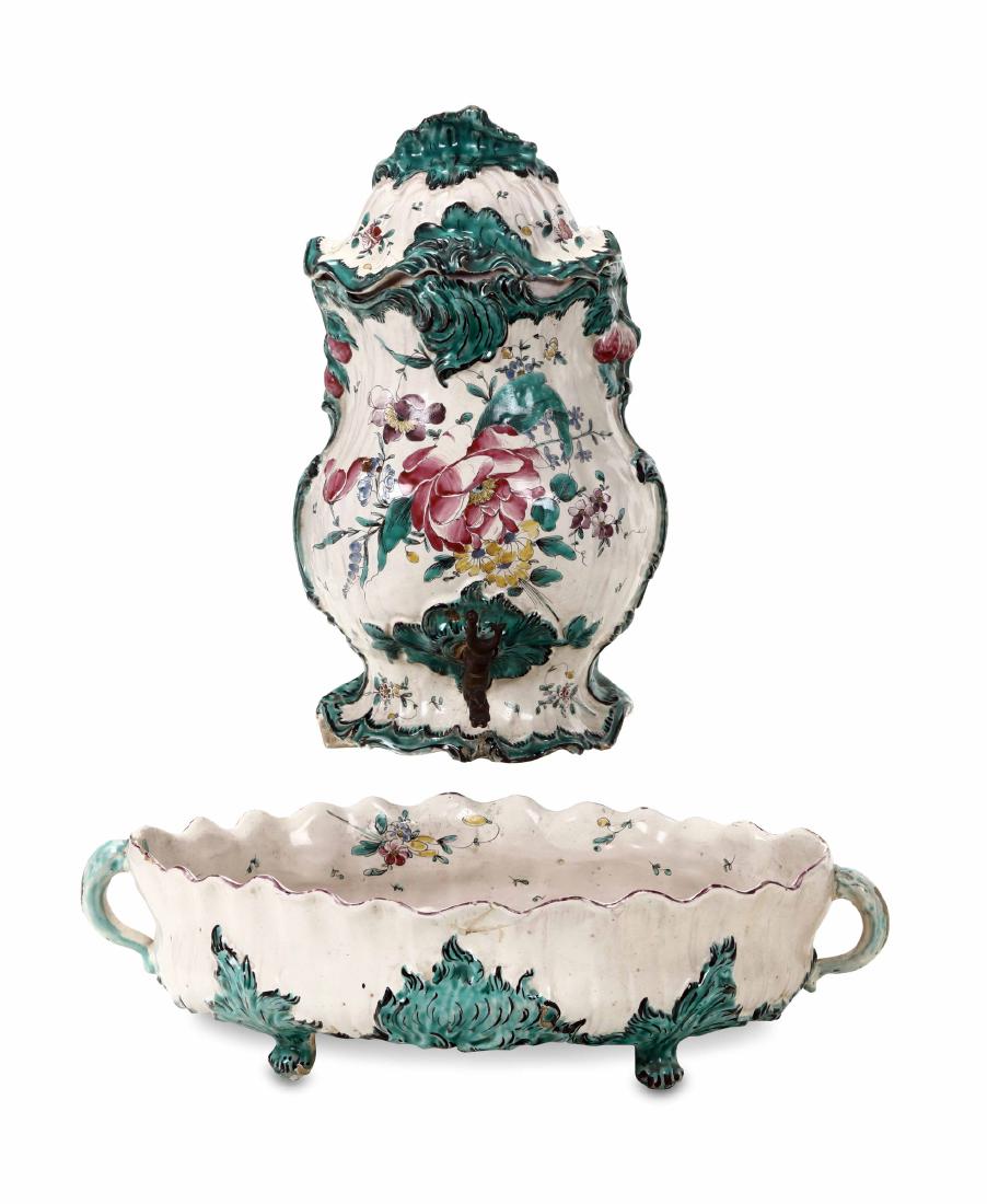 Fontana con bacile Savona, manifattura di Giacomo (1 of 5)