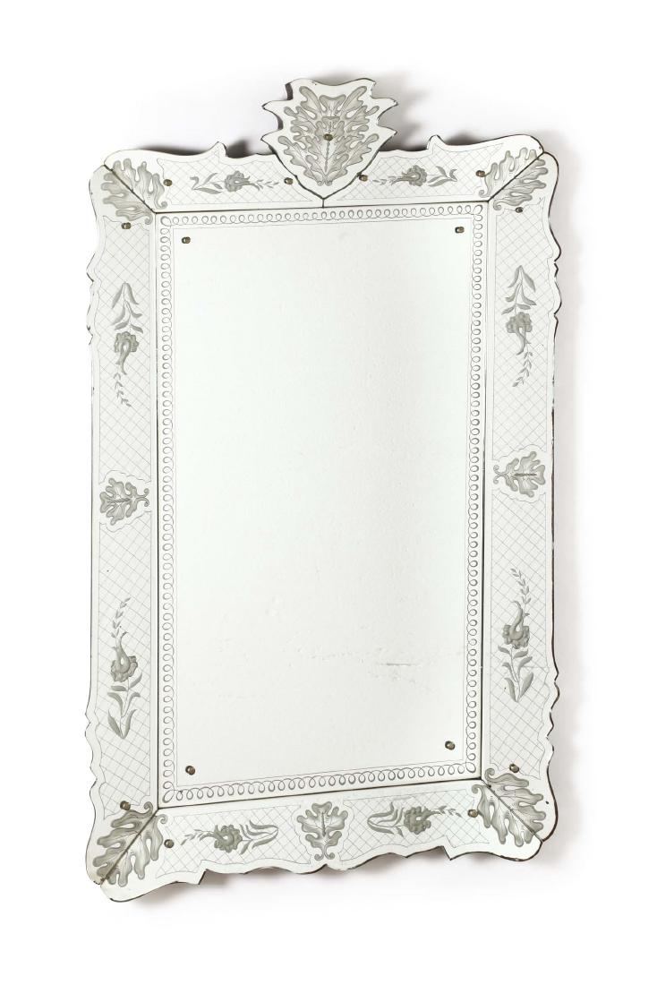 Gio Ponti,: Specchiera con cornice in cristallo decorato. Prod. Fontana Arte, Italia, 1947 cm 128x79, Bibliografia U. La Pietra, Gio Ponti, p. 136, Rizzoli 199