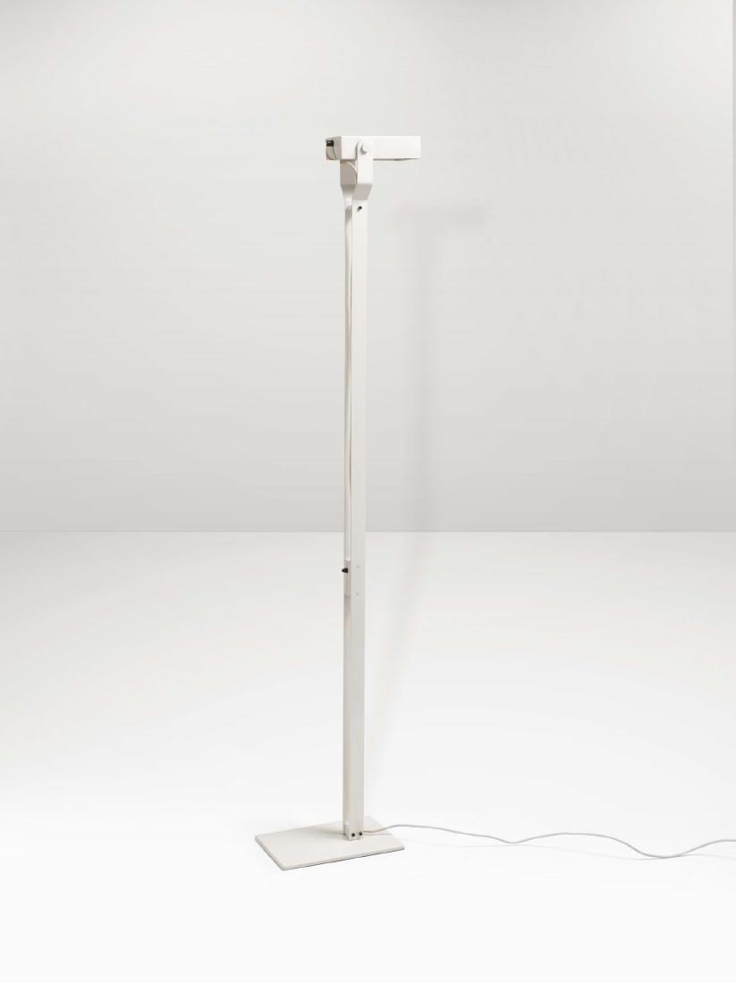 Lampada da terra con struttura in metallo laccato.,: Prod. Italia, 1970 ca. cm 180