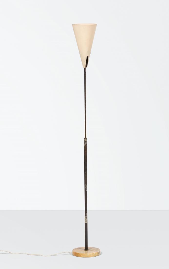 Oluce, a floor lamp with a brass structure and an (1 of 1)