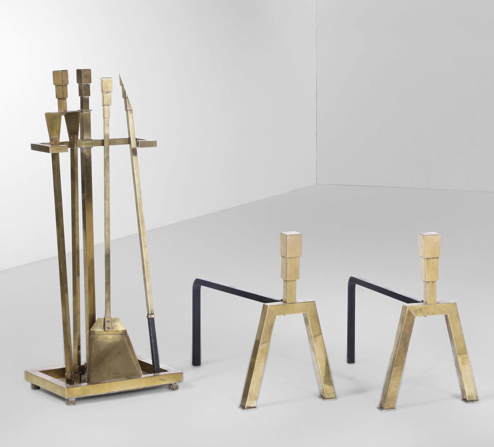 Set da camino formato da coppia di alari e attrezzi in (1 of 1)