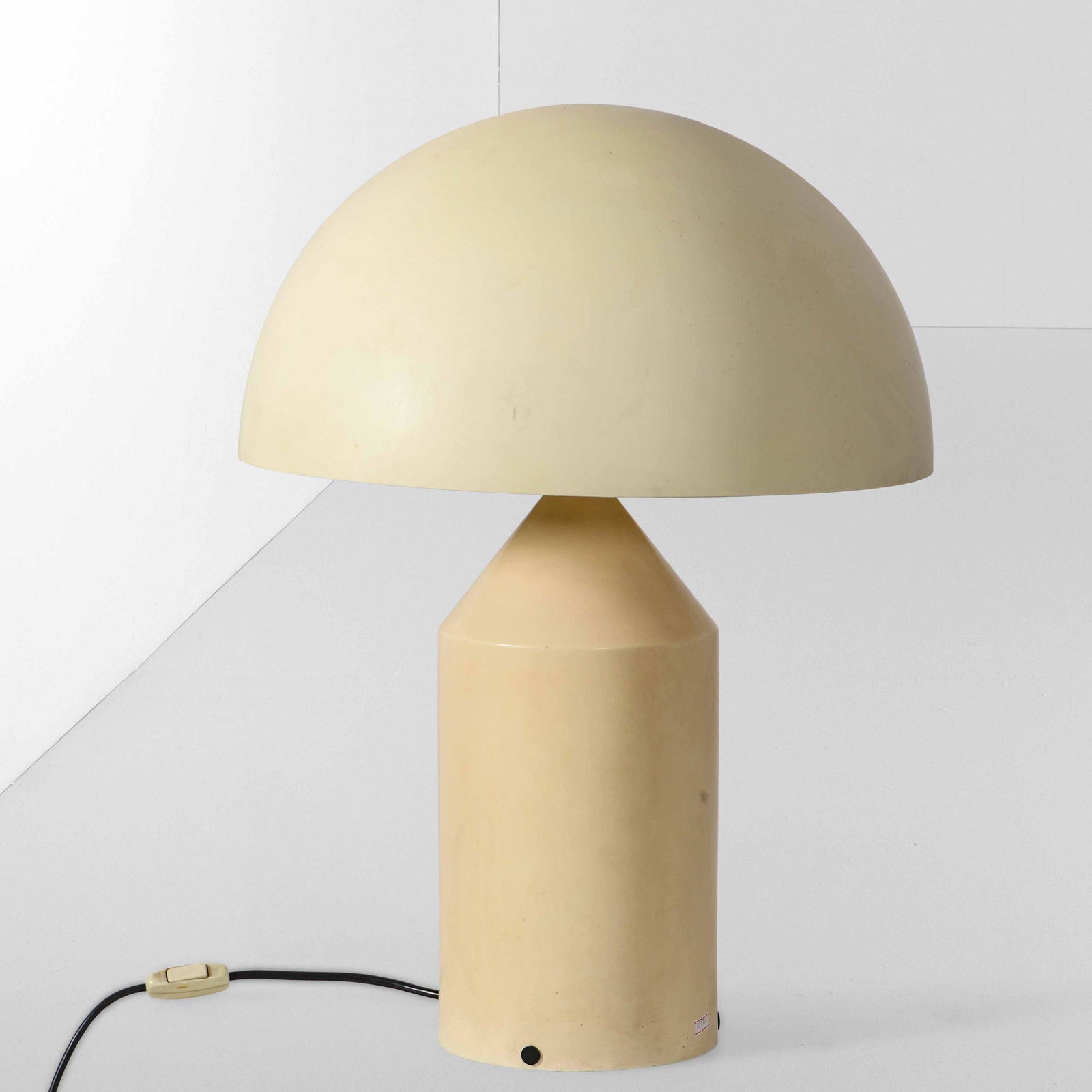 Vico Magistretti, (1 of 1)