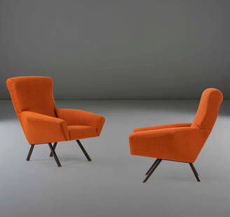 Augusto Magnaghi e Mario Terzaghi,: Coppia di poltrone mod. Maxia con struttura in legno, sostegni in metallo e ottone, rivestimento in tessuto. Prod. FBG Meda, 1960 ca. cm 83 x 85 x 91.5