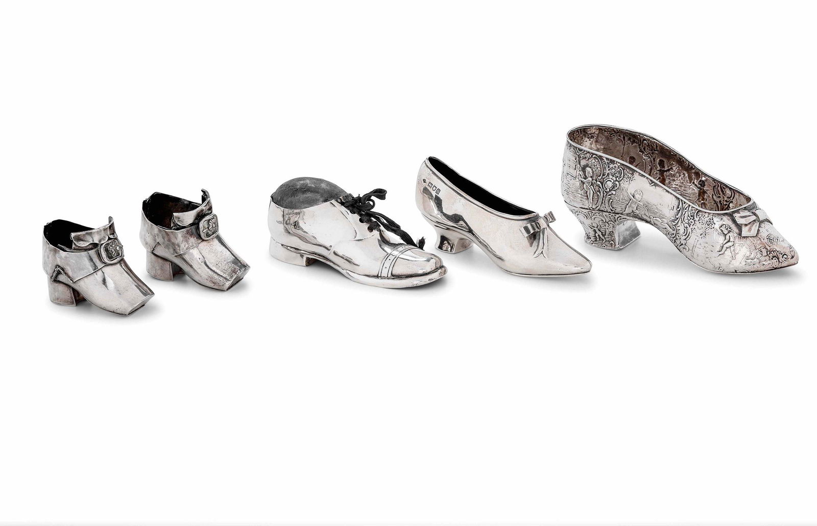 Cinque modellini di scarpe Argento fuso, sbalzato e (1 of 4)