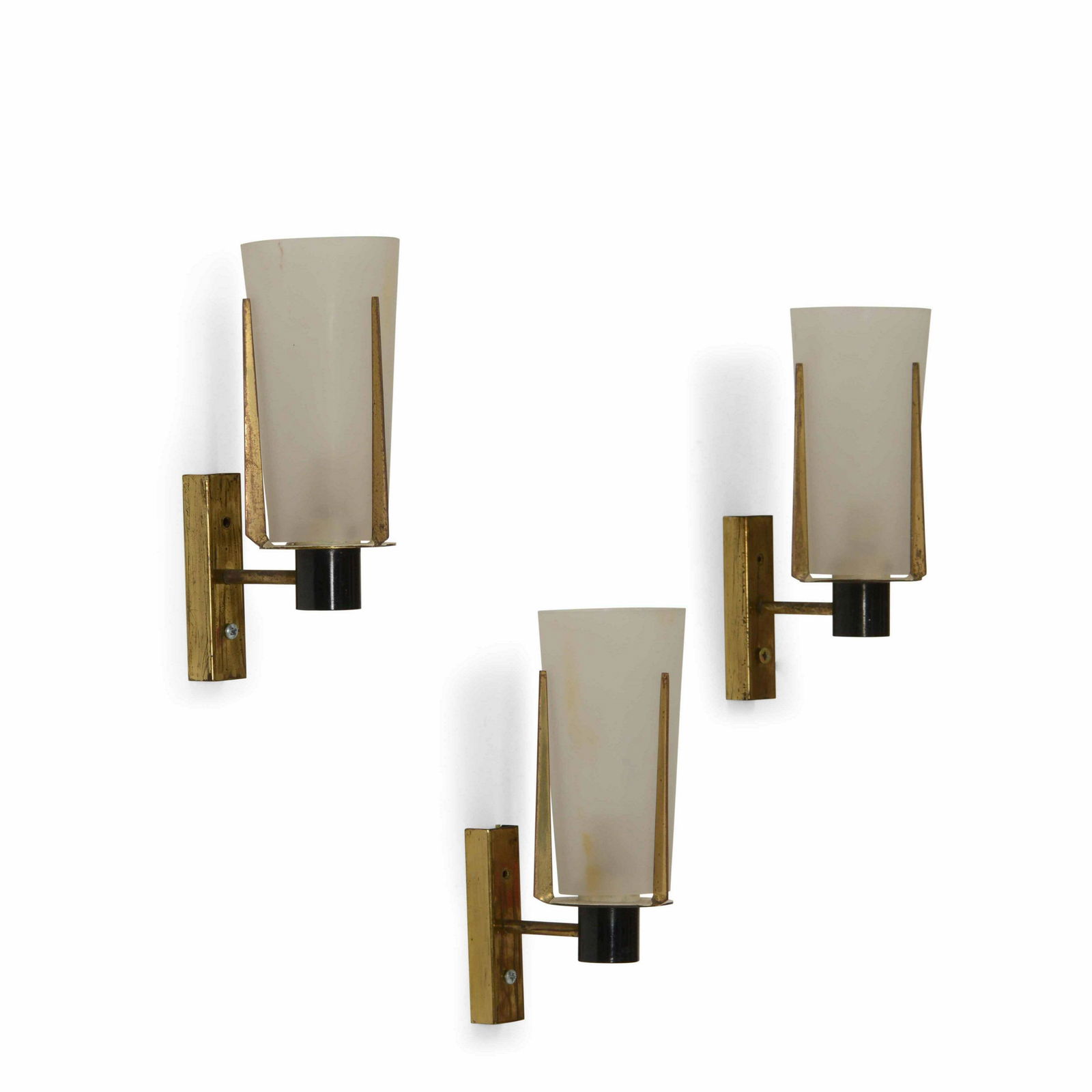 Tre lampade da parete con struttura in ottone e metallo (1 of 1)