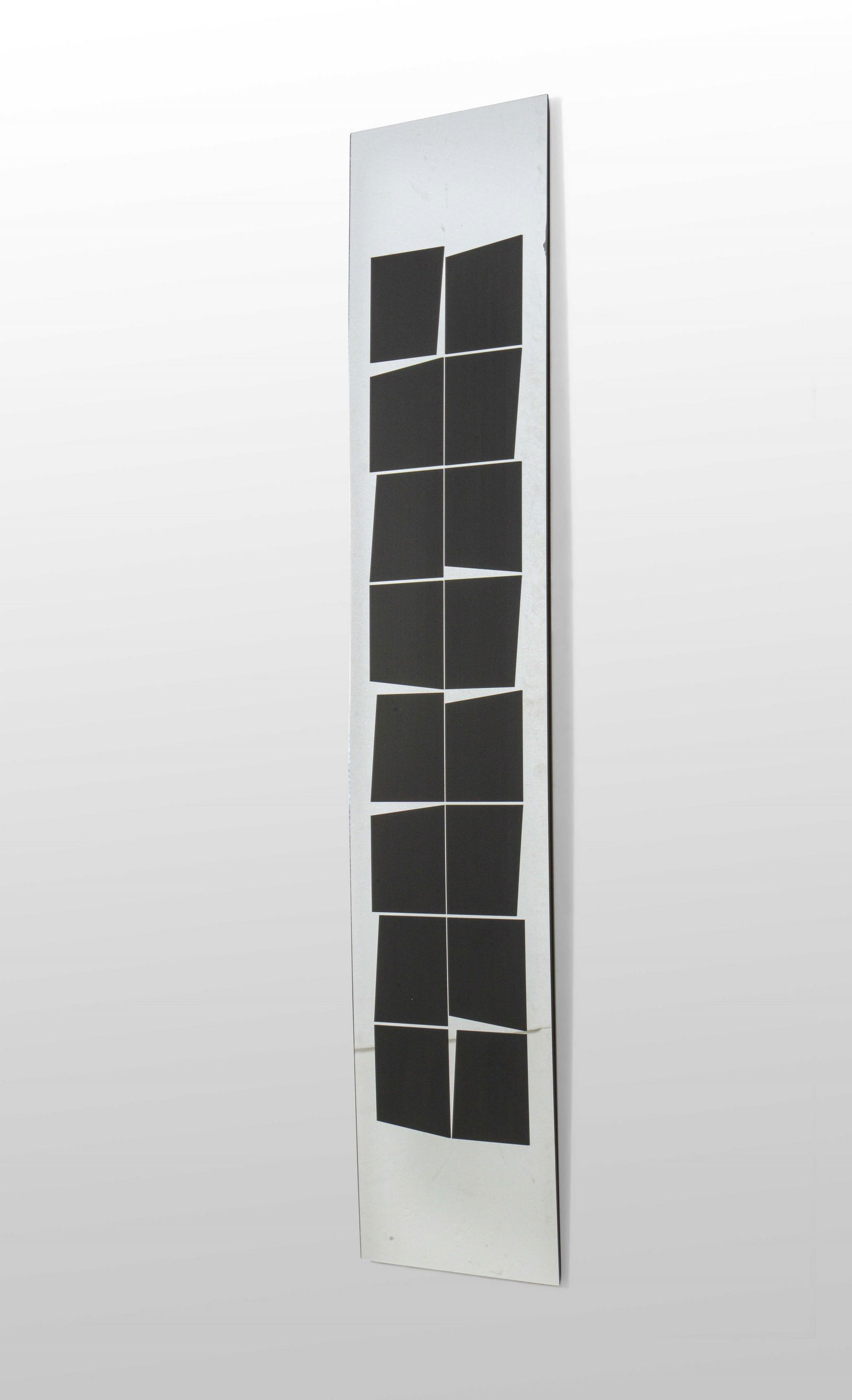 Edoardo Landi: Specchiera con stampa digitale mod. Quadrato Prospettico 6 su metacrillato. , Prod. Gavina per Paradisoterrestre, Italia, 2004, W. 48 - H. 192 Cm