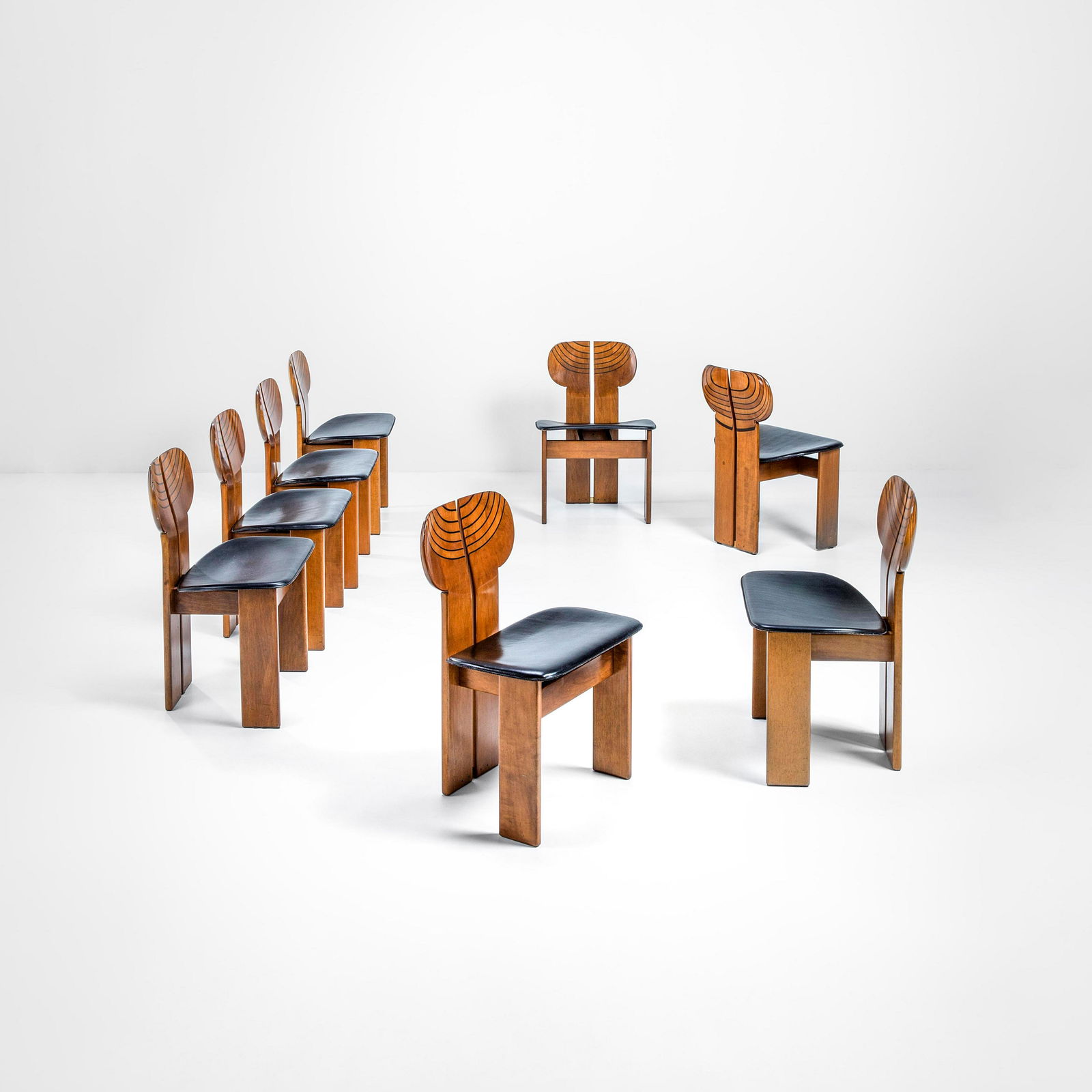 Afra e Tobia Scarpa Otto sedie mod. Africa (1 of 1)