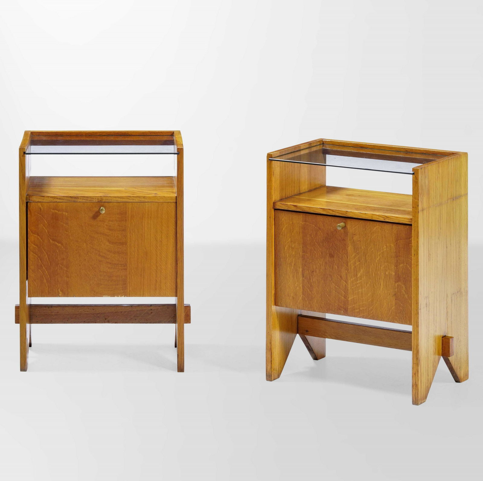 ISA, Due comodini (1 of 1)