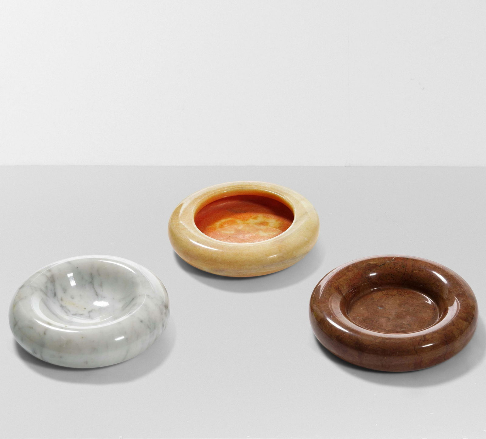 Asti Sergio, Tre svuotatasche in marmo (1 of 1)