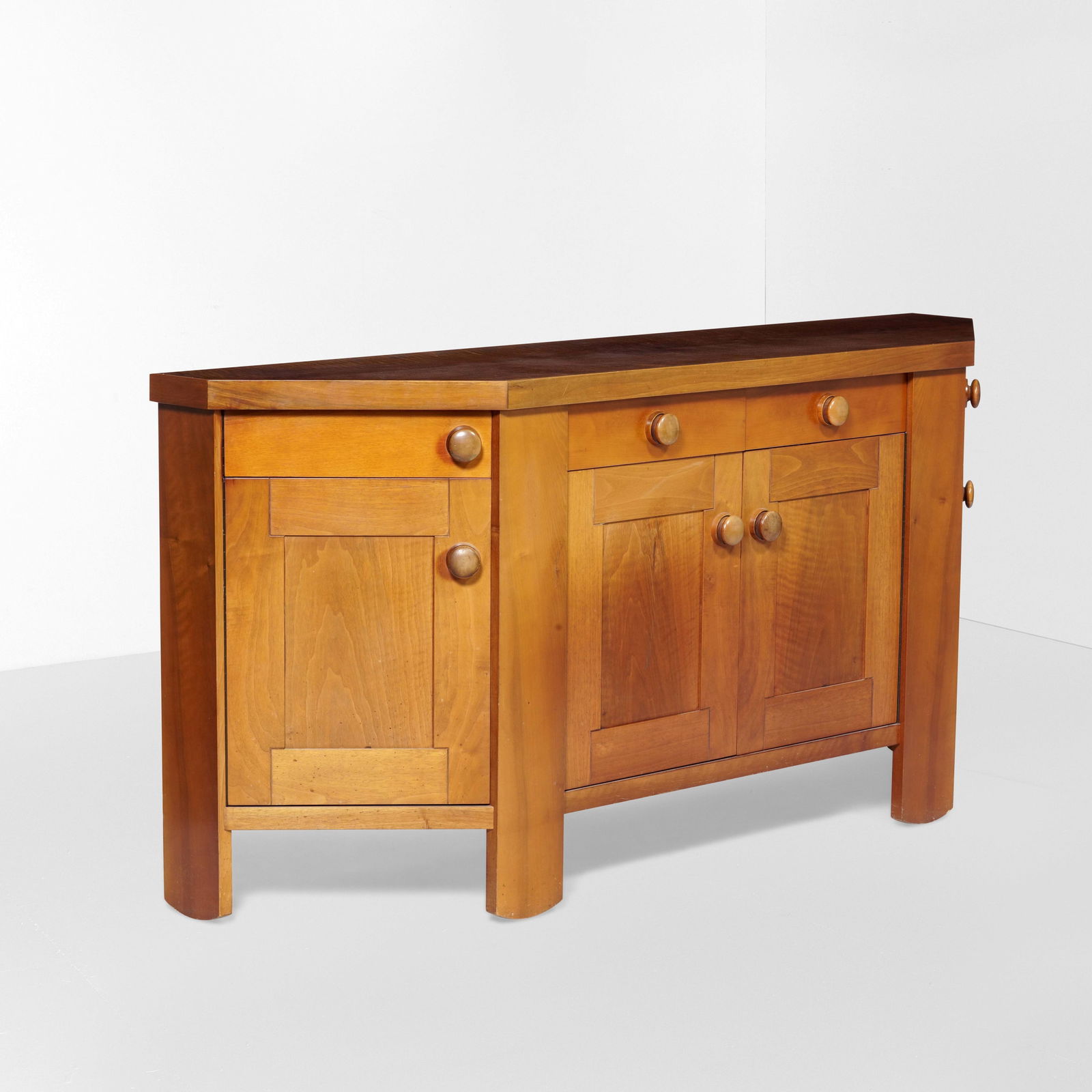 Silvio Coppola Mobile contenitore: Struttura e sostegni in legno. Prod. Bernini, Italia, 1960 ca.