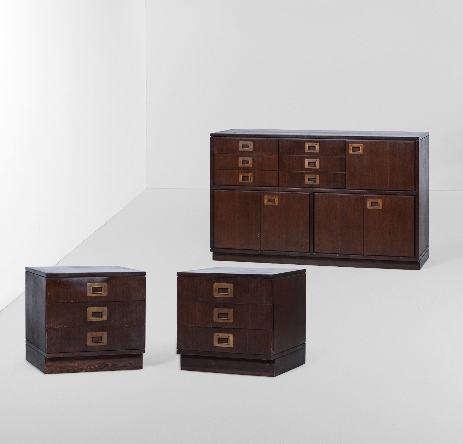 Ico Parisi Un mobile contenitore e due comodini. (1 of 2)