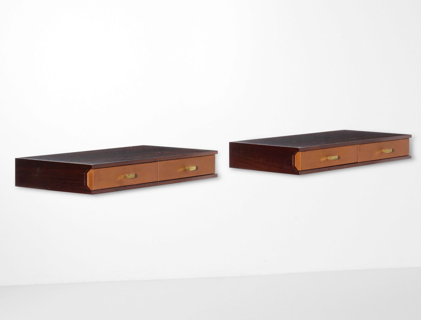 Osvaldo Borsani Coppia di consolle a parete (1 of 1)