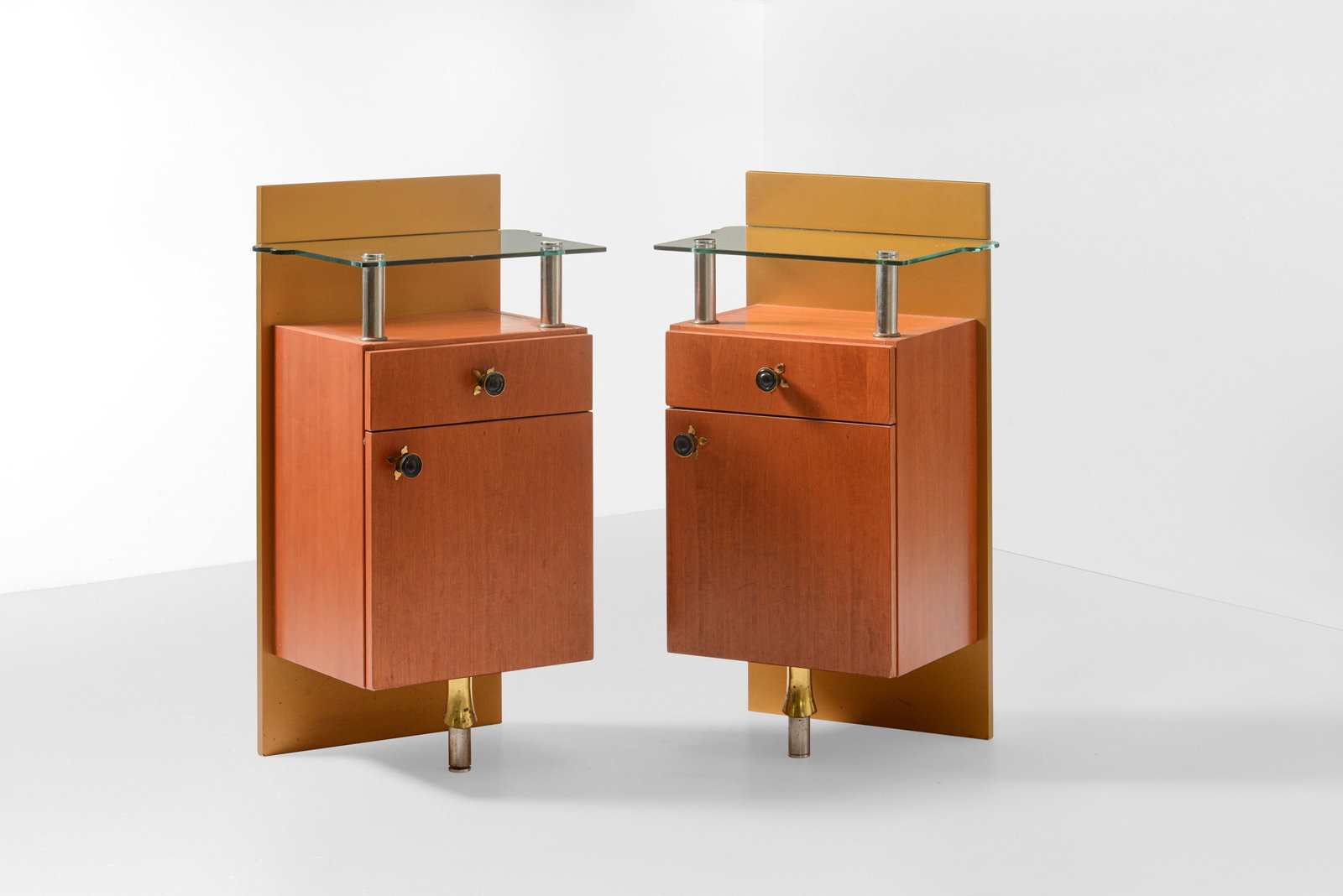 Borek Sipek. Coppia di comodini della serie Maletik (1 of 1)