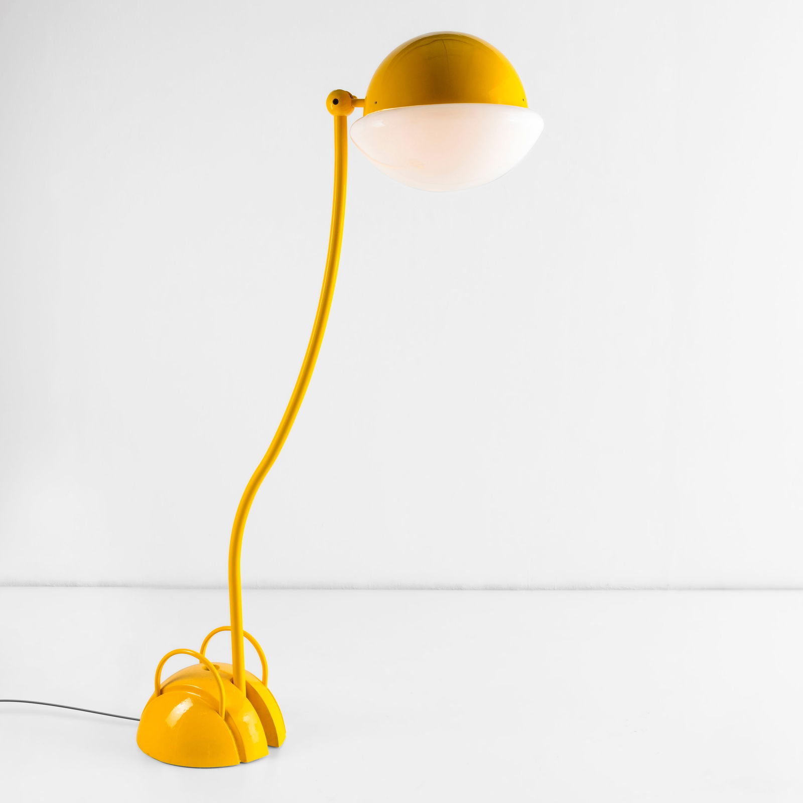 Gae Aulenti  Lampada da terra della serie Locus Solus. (1 of 4)