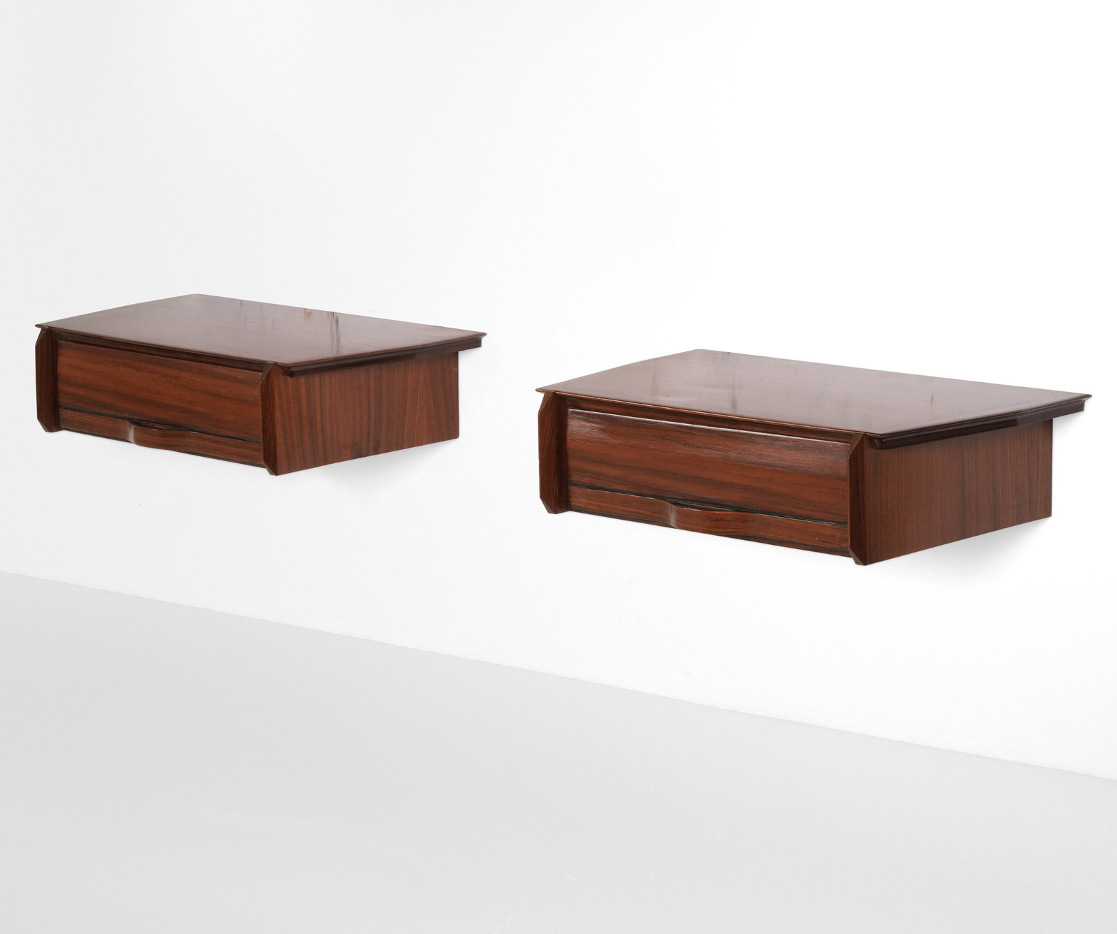 La Permanente di Cantù  Coppia di comodini a parete (1 of 2)