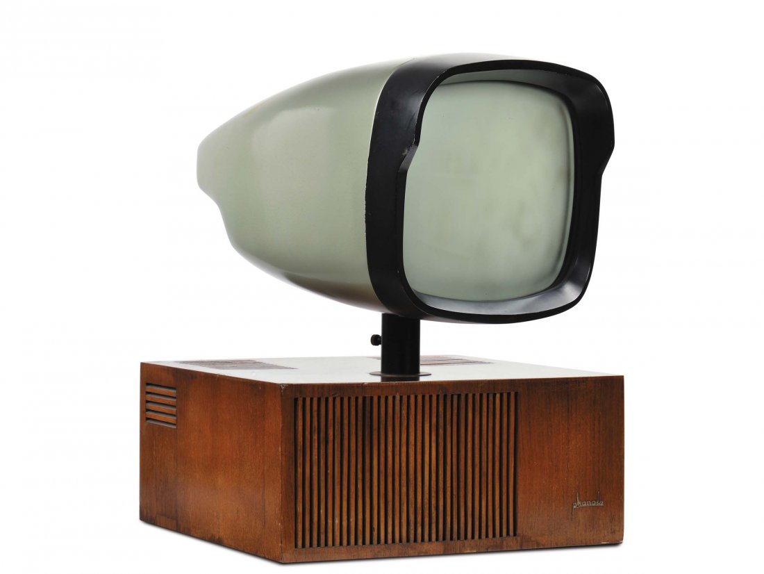 Berizzi - Buttè - Montagni Televisore mod. 17/18, P: Televisore a cinescopio orientabile. Legno e metallo. Produzione Phonola 1956, altezza cm 62 Cfr. Il Design Italiano degli anni '50, pag. 271