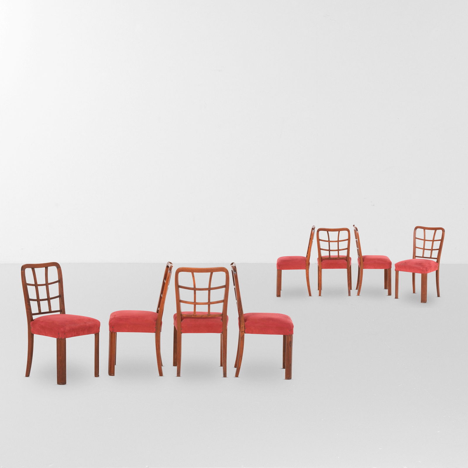 Vittorio Valabrega Otto sedie: Struttura in legno e seduta in tessuto. Prod. Valabrega, Italia, 1940 ca.