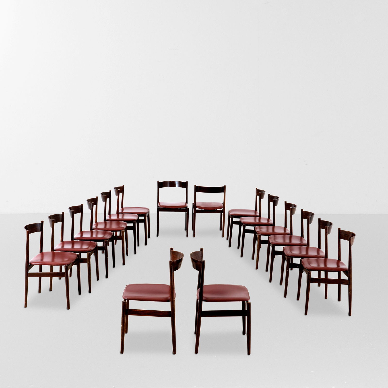 Gianfranco Frattini  Sedici sedie mod. 101 (1 of 1)