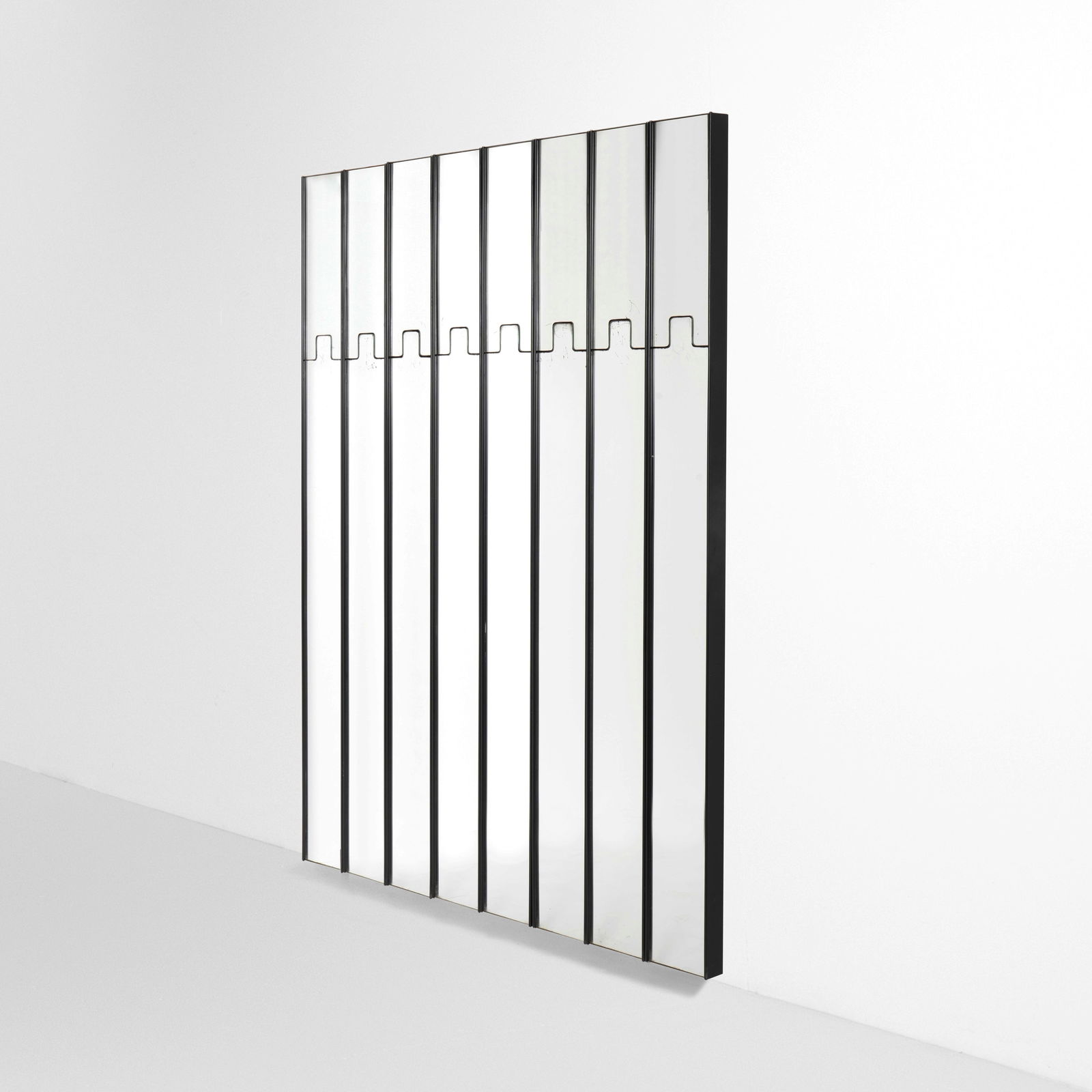 Luciano Bertoncini Otto specchi appendiabiti della serie Gronda: Struttura in ABS e cristallo specchiato con sistema appendiabiti basculante a scomparsa.Prod. Elco, Italia, 1970 ca.