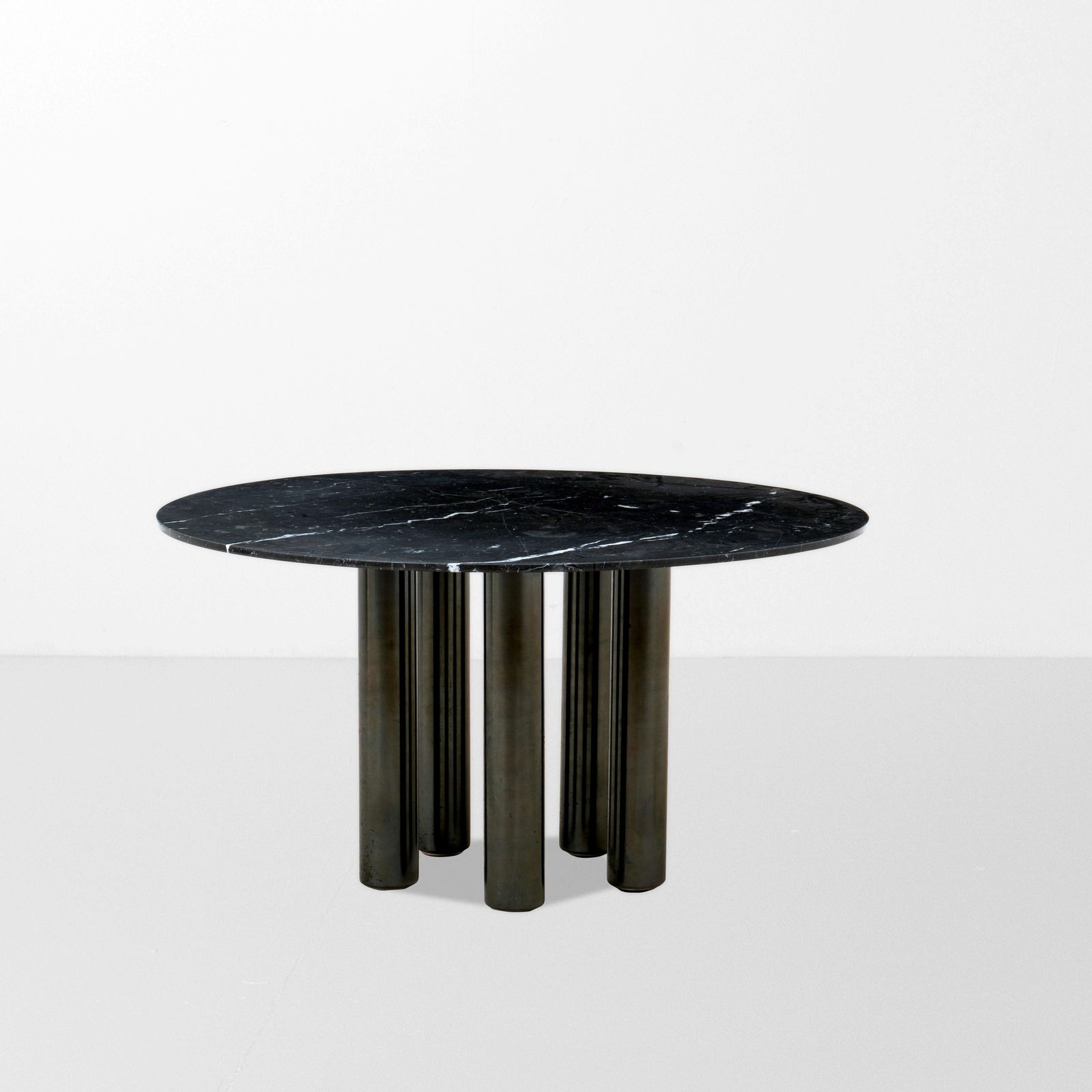 Marco Zanuso Tavolo mod. Brentano: Sostegni in metallo e piano in marmo. Prod. Zanotta, Italia, 1980 ca.