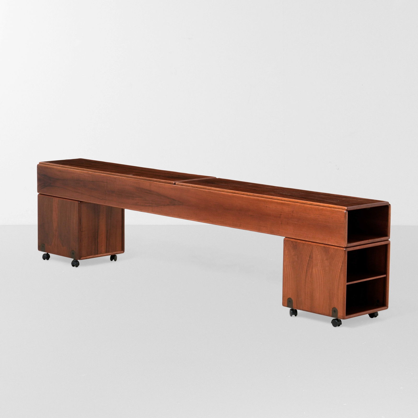 Fabio Lenci  Due comodini e un mobile contenitore (1 of 1)