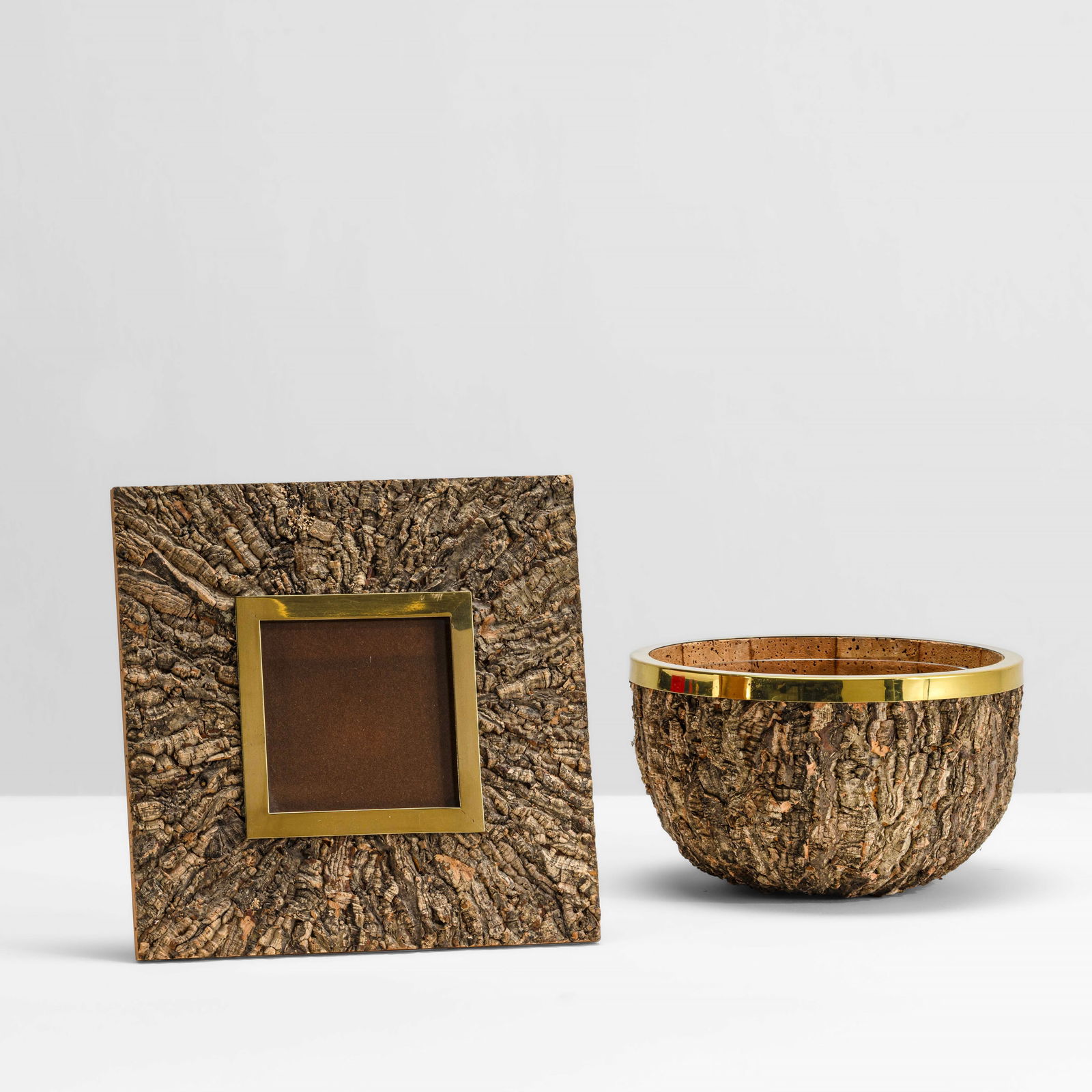 Gabriella Crespi  Portafoto e centrotavola della serie Sughero (1 of 3)