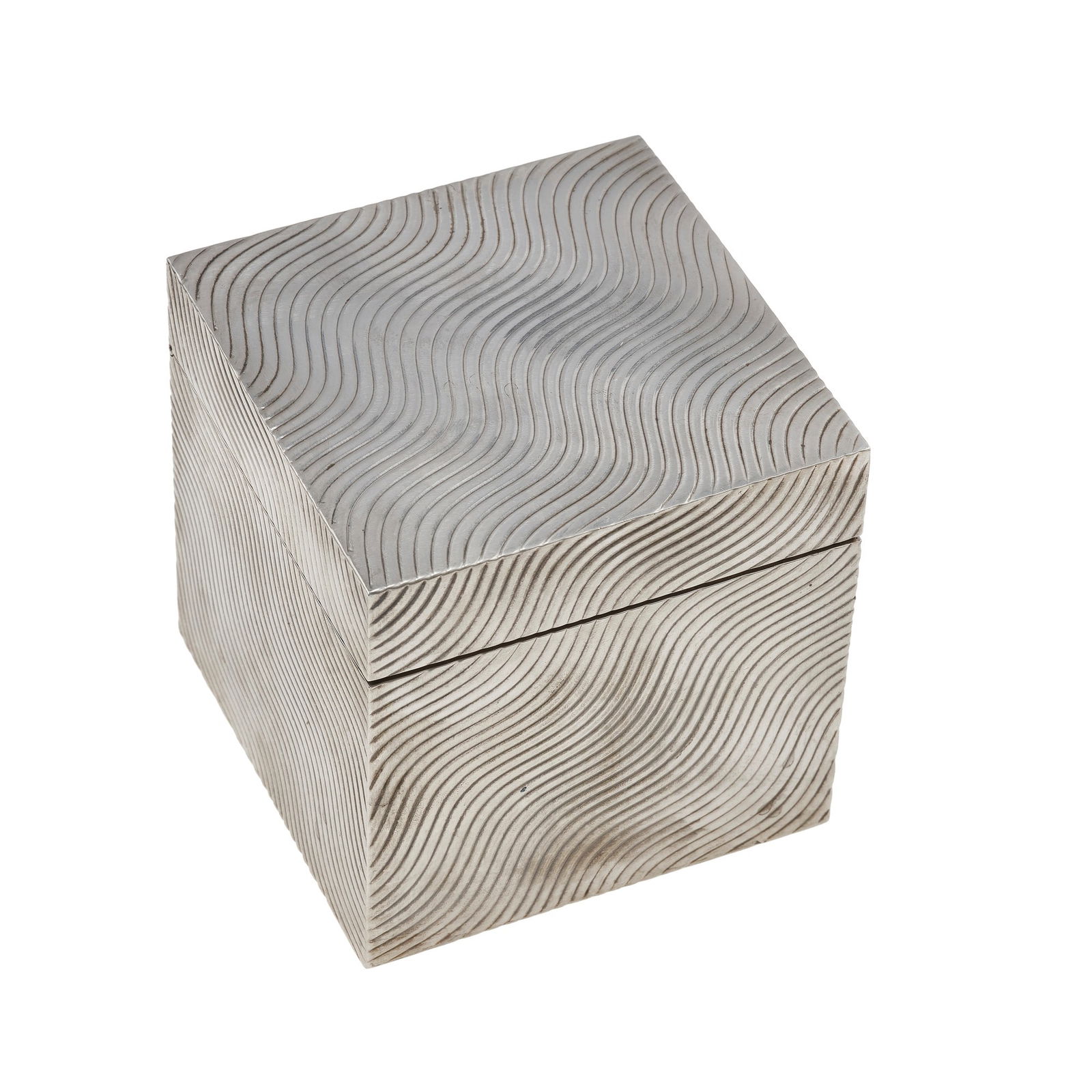 Sterling silver box. Signed Tiffany&Co. Maker's mark 39MI: argento 925. Punzone del fabbricante 39MI