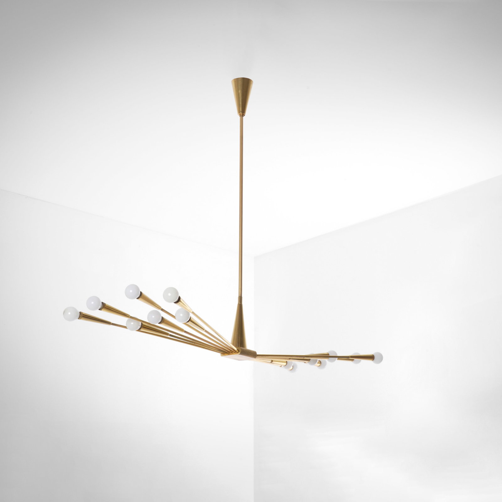 Oscar Torlasco Lampada a sospensione: Struttura in ottone. Etichetta originale. Prod. Lumi, Italia, 1960 ca.