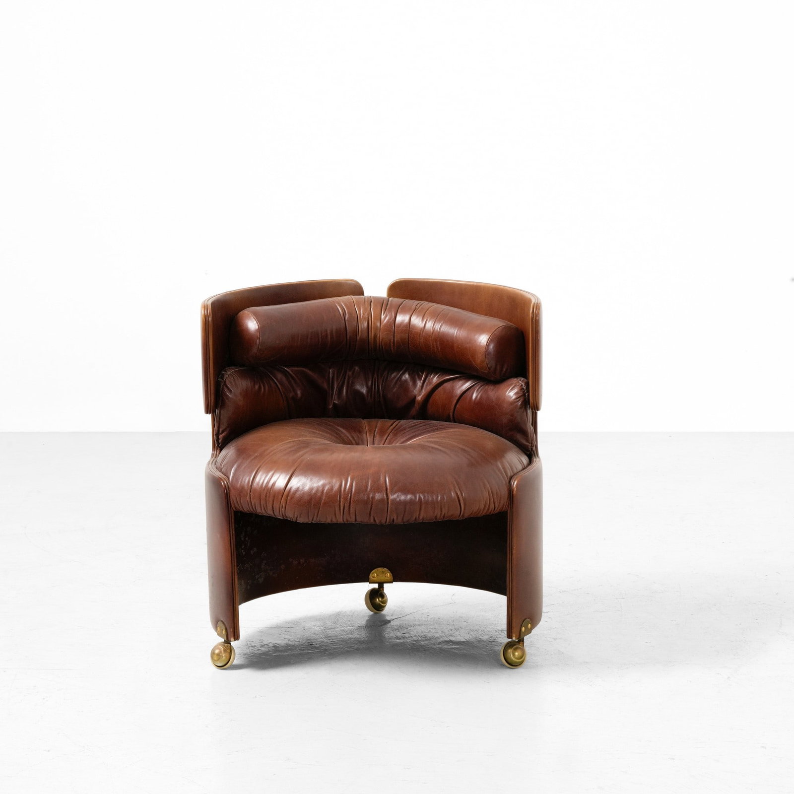 Luigi Massoni Poltrona (1 of 2)