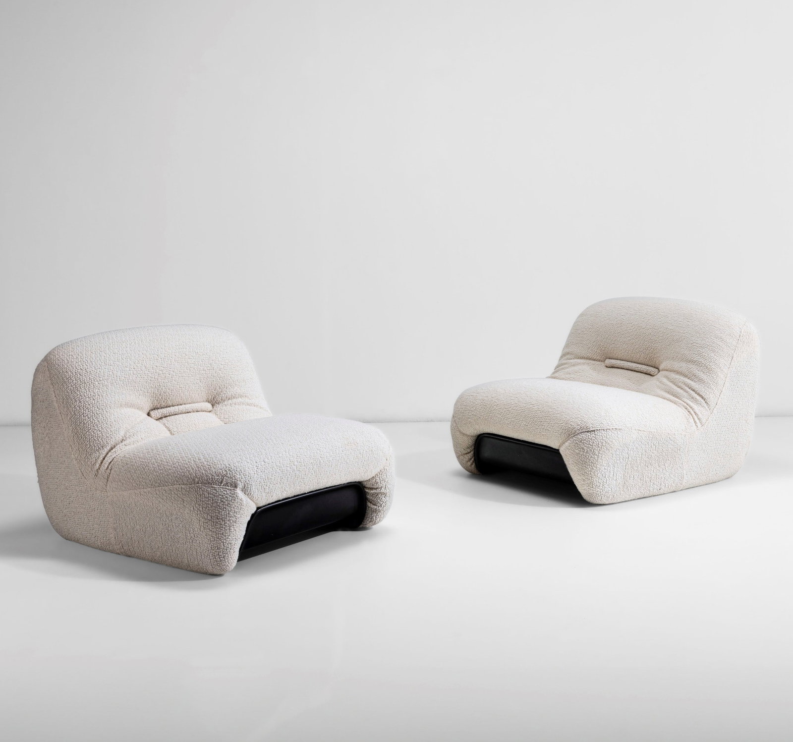 Diego Mattu Due poltrone mod. Malù (1 of 3)