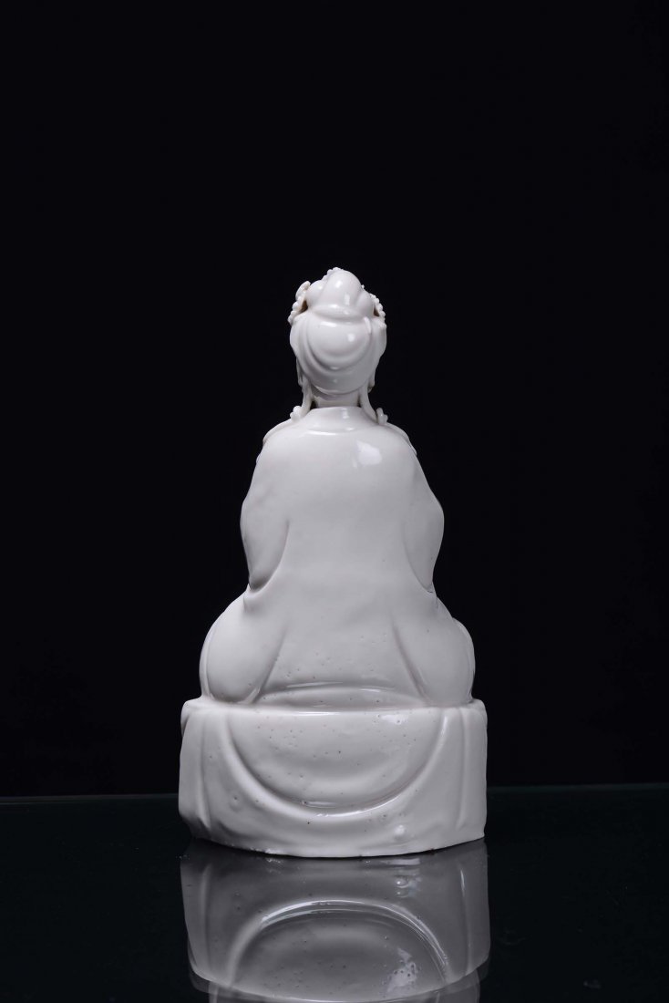 A Blanc de Chine porcelain Guanyin, China, Qing Dynasty - 3