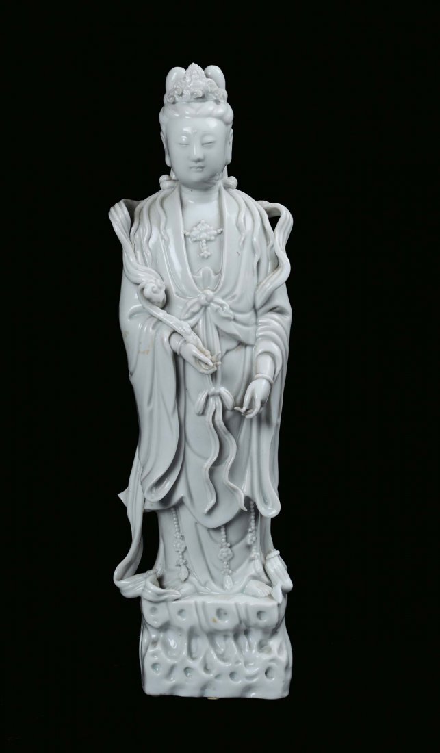 A Blanc de Chine porcelain Guanyin, China, Dehua, Qing 