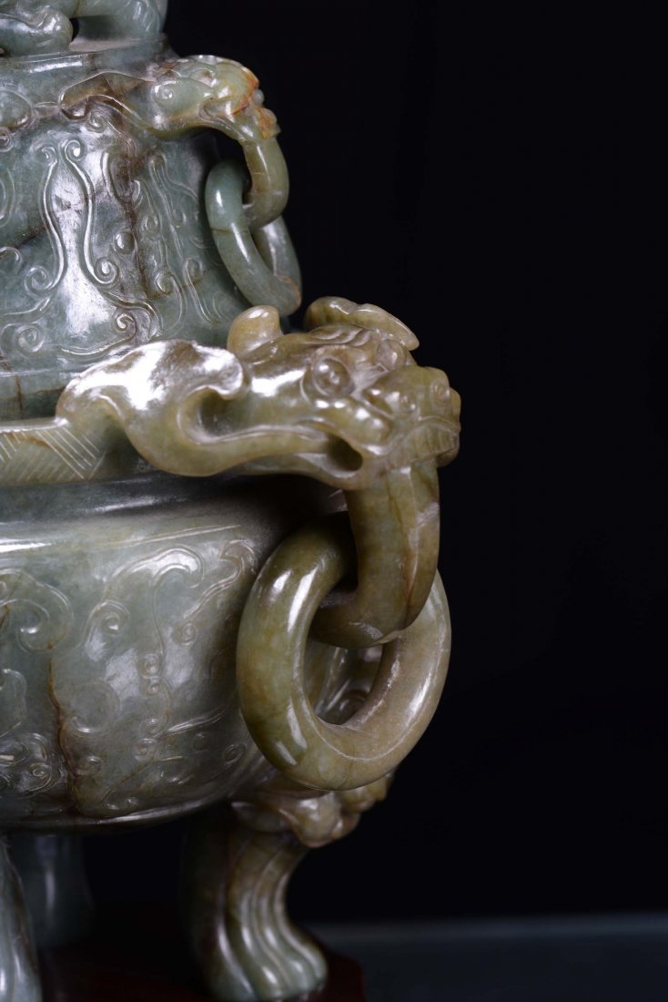 A green jade capped censer in archaic shape with inclus - 2