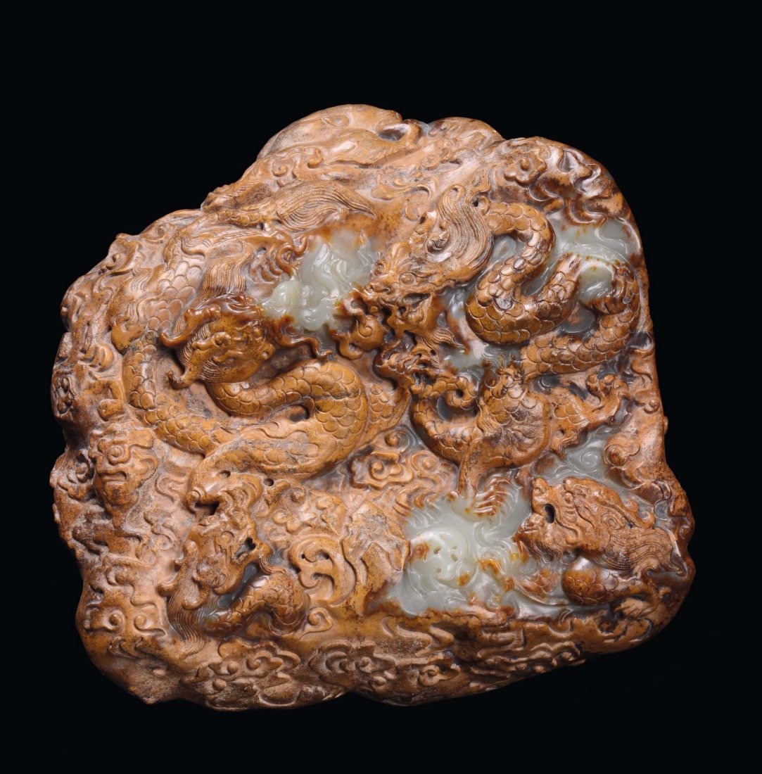 A rare yellow jade mountain with natural surface sculpt - 4