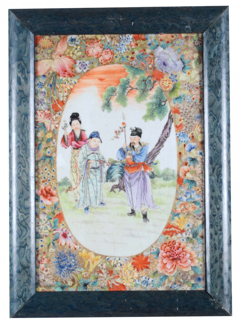 A pair of porcelain plates painted with oriental figure - 2