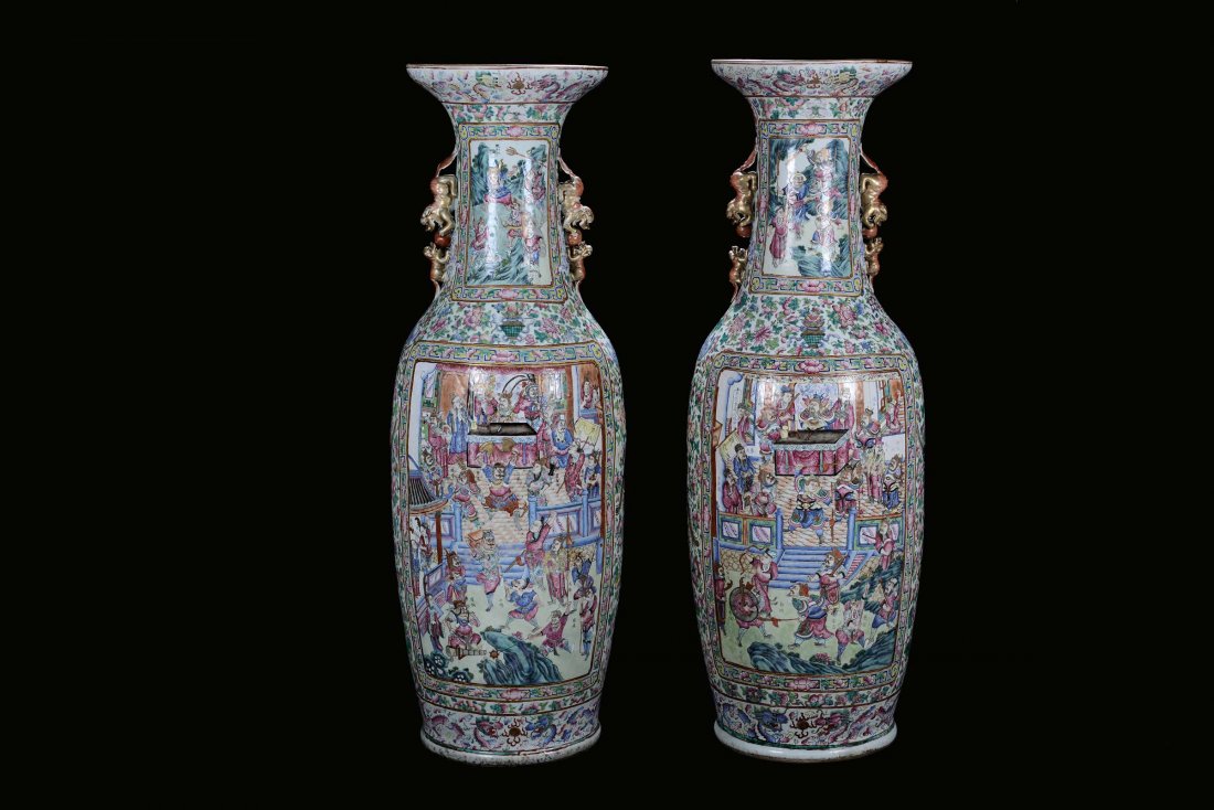 A pair of large Famille Rose porcelain vases, China, Qi
