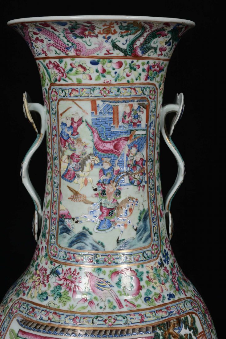 A pair of large and rare monumental polychrome porcelai - 3