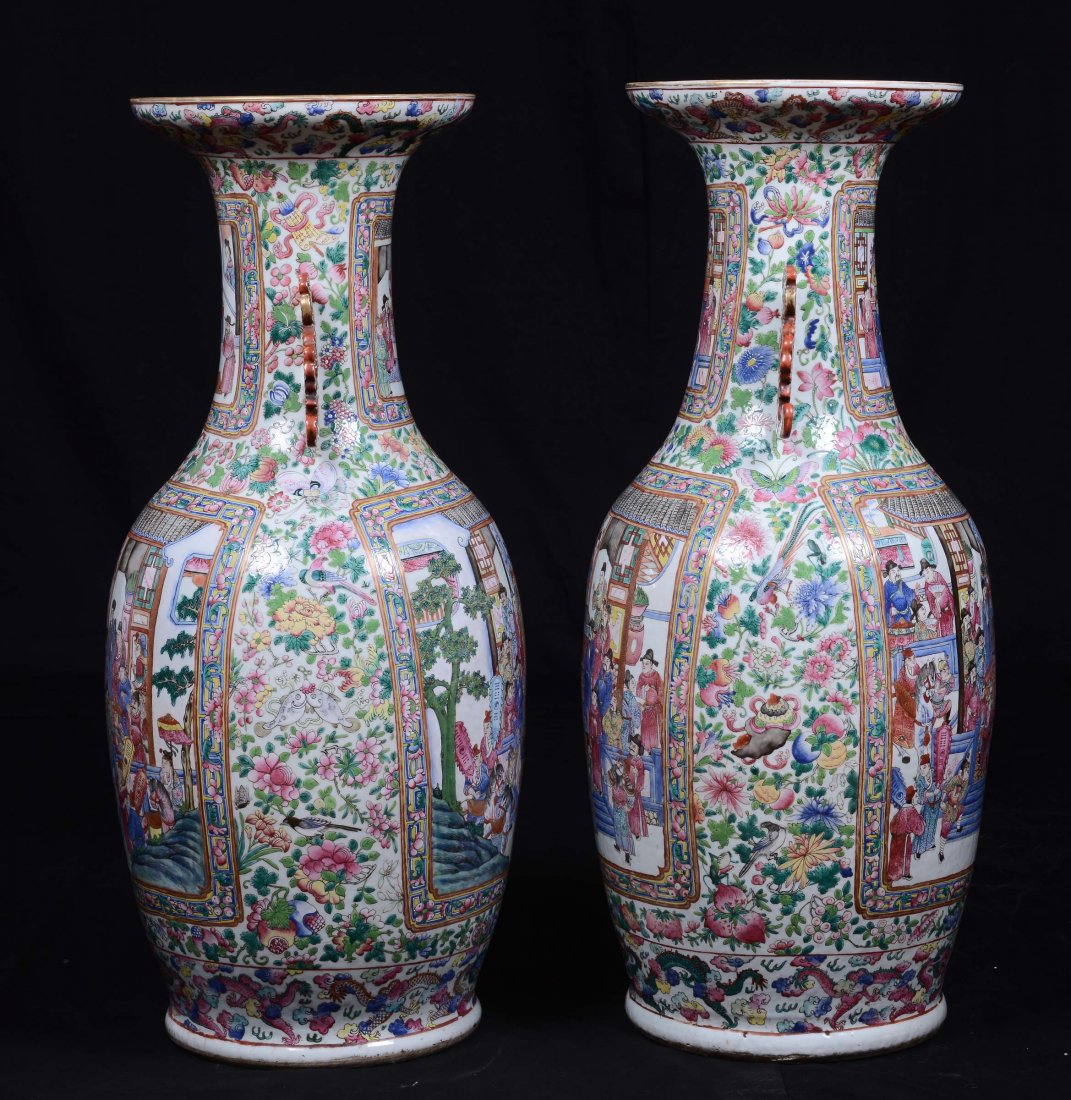 A pair of Famille Rose porcelain vases, China, Qing Dyn - 3