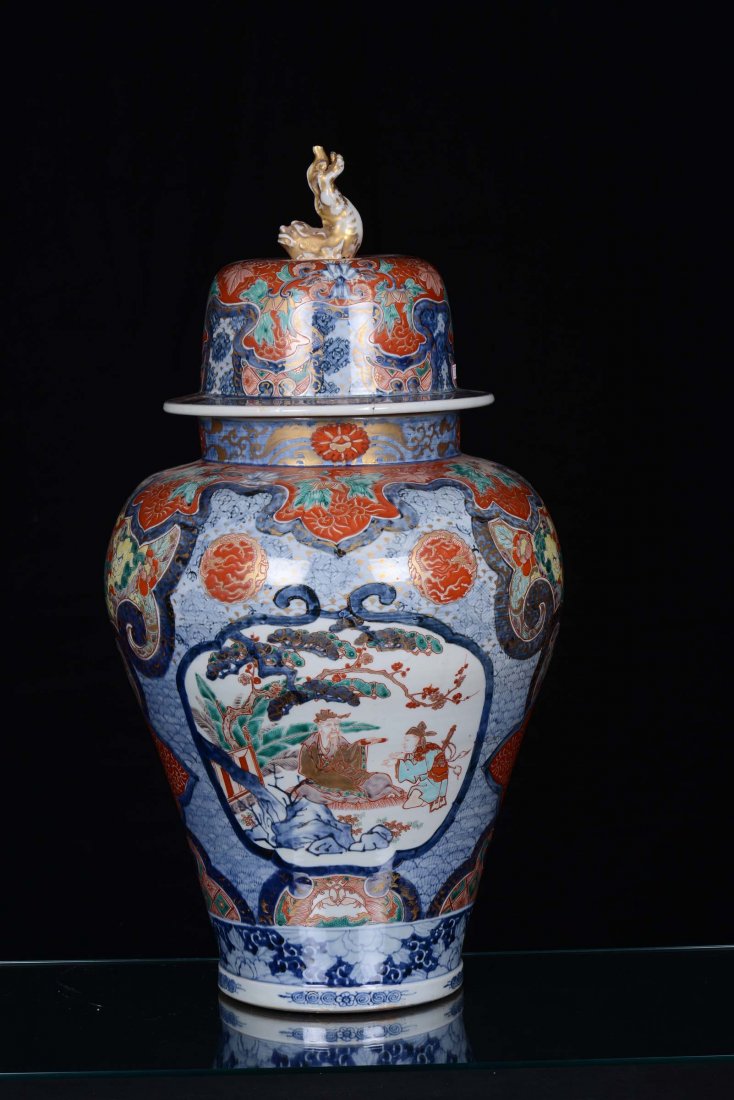 A ceramic Potiche decorated with people and dragons, Ja - 3