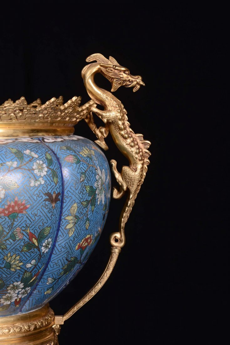 A cloisonnÃ© cachepot with gilt bronze mounting, China, - 2