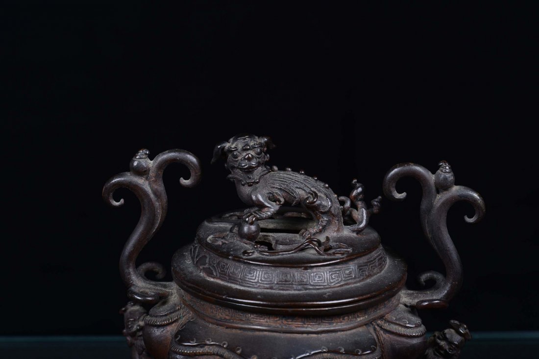 A rare bronze censer, China, Qing Dynasty, end 19th cen - 4