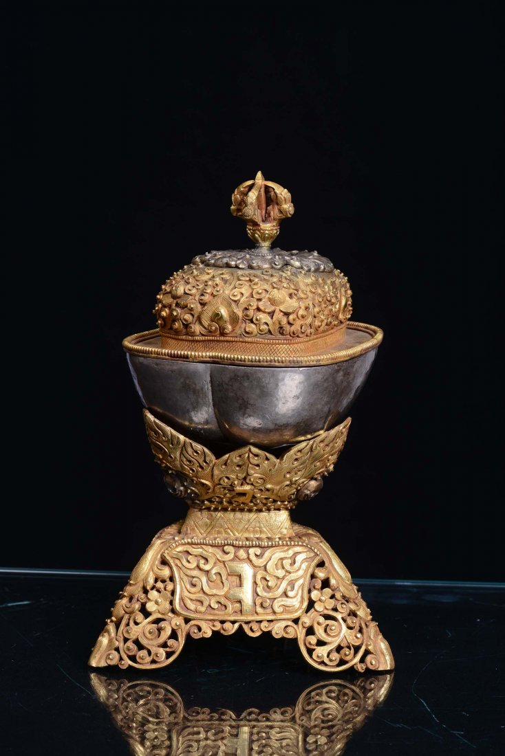 A silver and gilt copper Kapala, Tibet, 18th century - 2