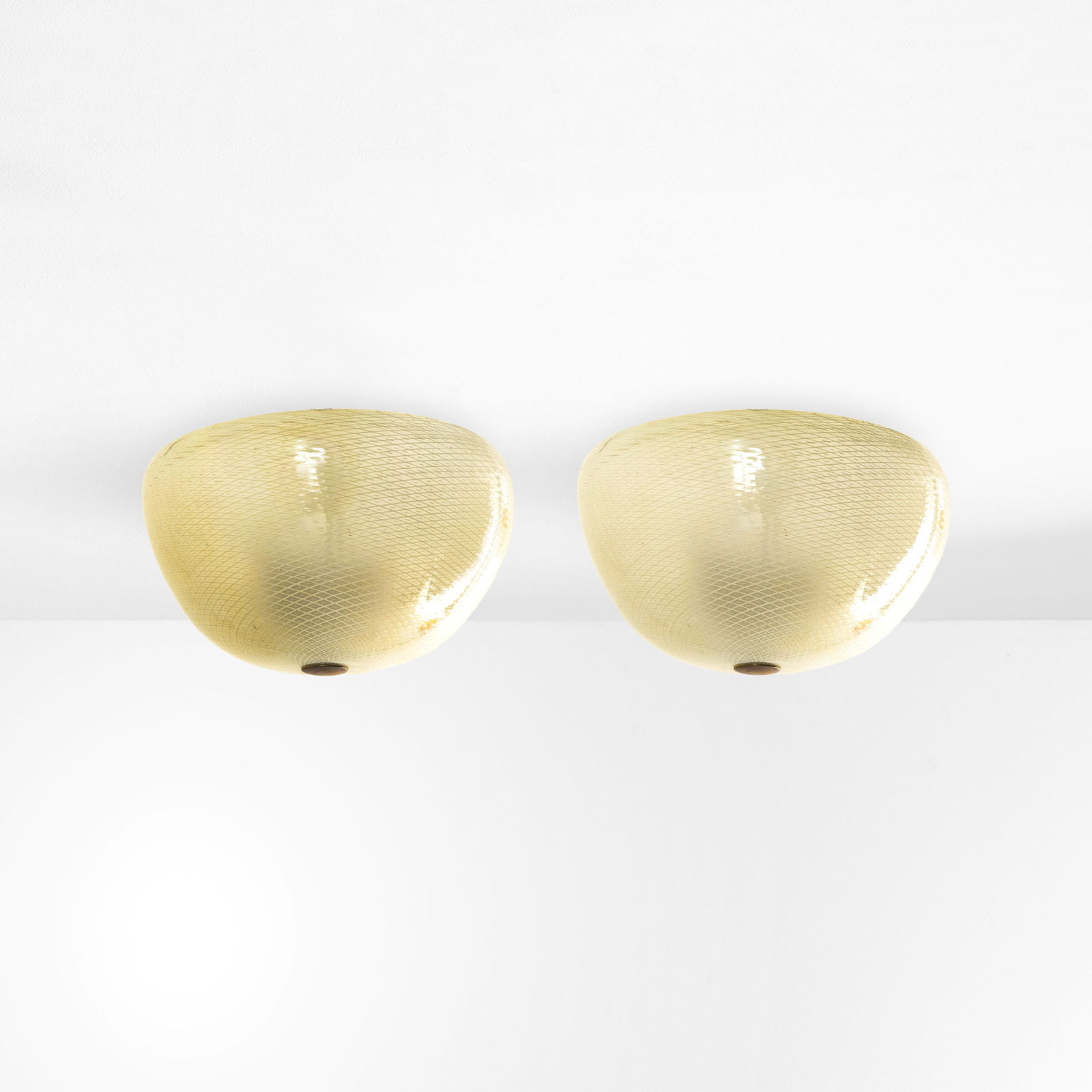 Paolo Venini Due lampade a plafone (1 of 1)